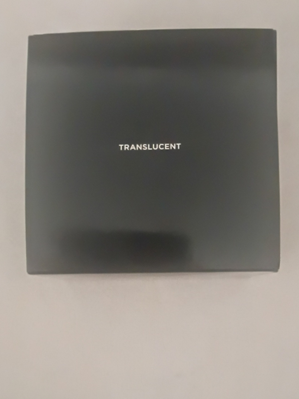 Laura Mercier Translucent Setting Powder - Picture 3 of 3